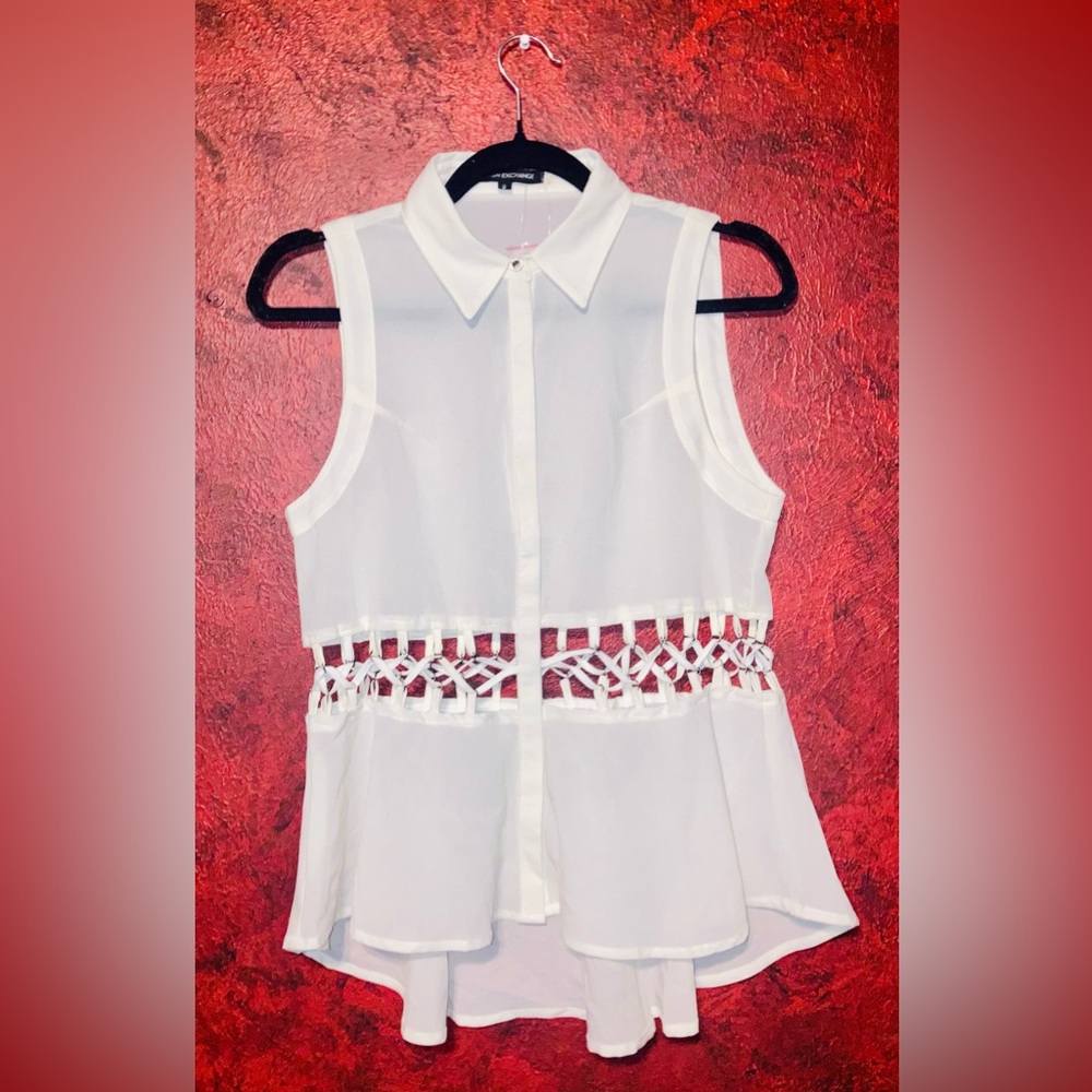 NWOT Foreign Exchange Blouse